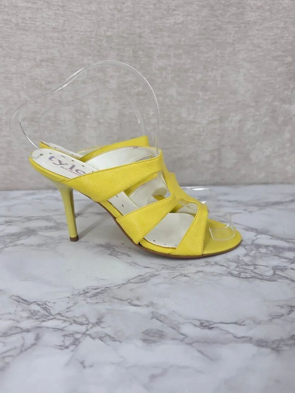 Richard Tyler Yellow Leather Strappy High Heels Sandals Pumps